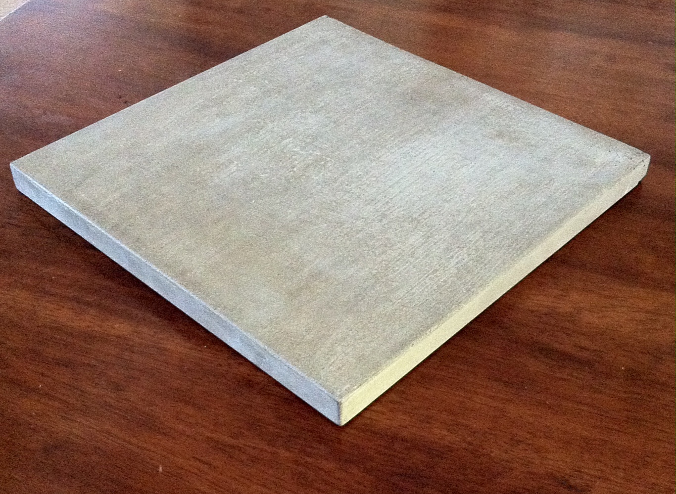 PizzaStoneTable-Close